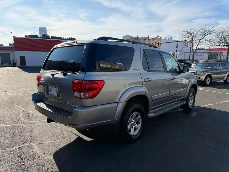 2007 Toyota Sequoia 1st Gen - Image 5 of 18