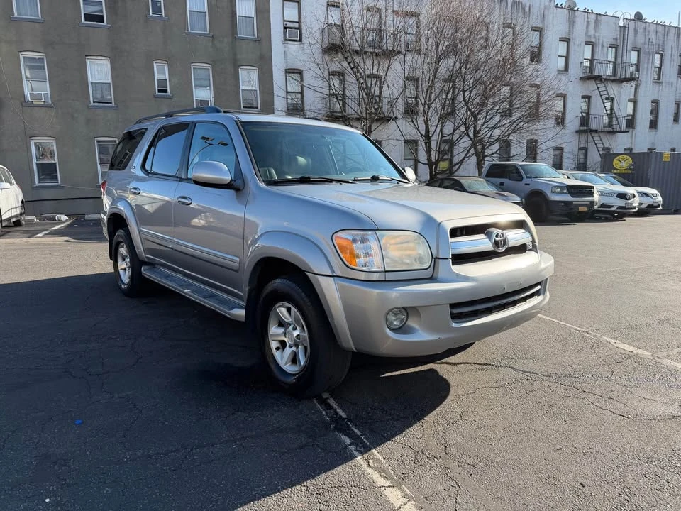 2007 Toyota Sequoia 1st Gen - Image 7 of 18