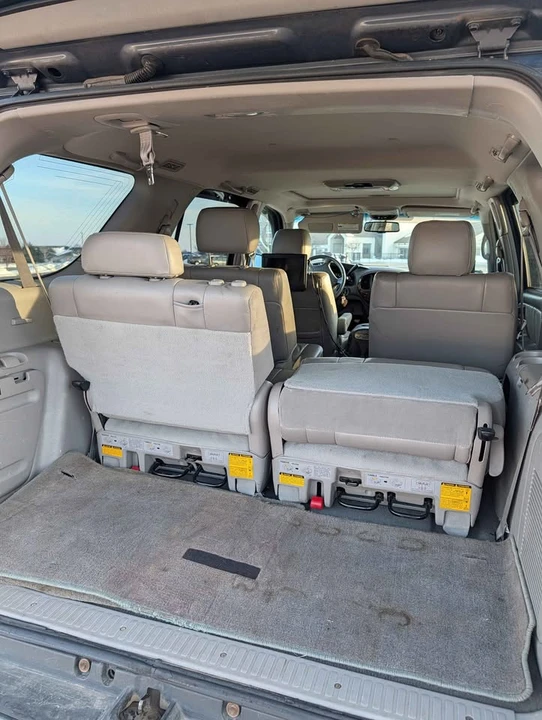 2007 Toyota Sequoia 1st Gen - Image 11 of 12