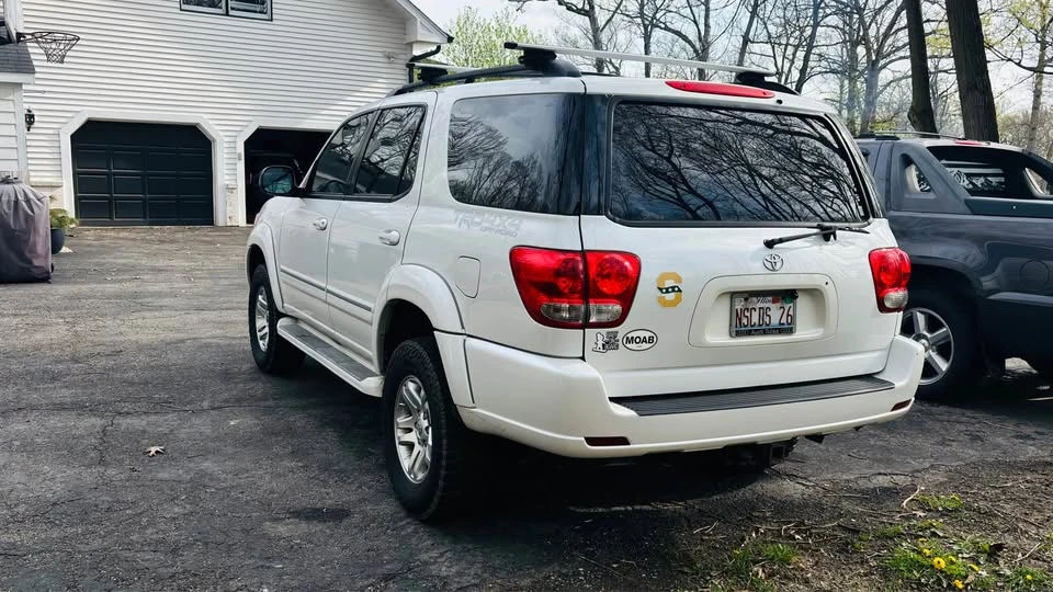 2007 Toyota Sequoia 1st Gen - Image 4 of 10