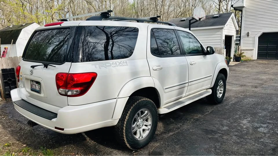 2007 Toyota Sequoia 1st Gen - Image 2 of 10