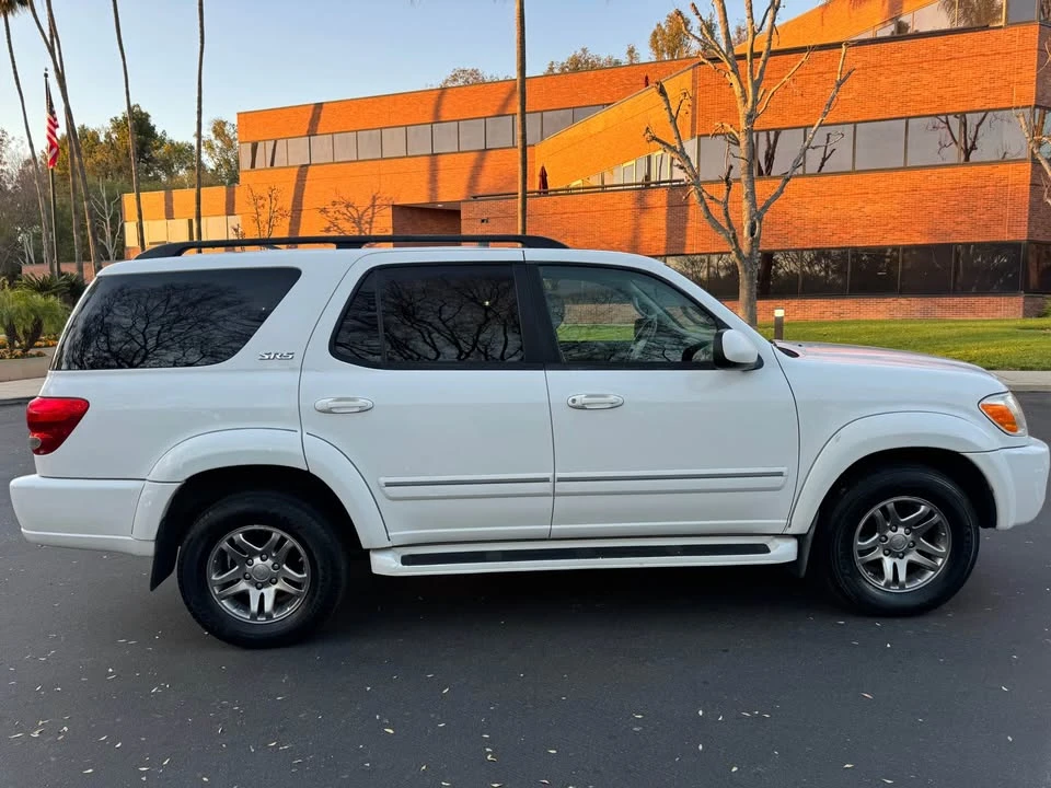 2007 Toyota Sequoia 1st Gen - Image 3 of 19
