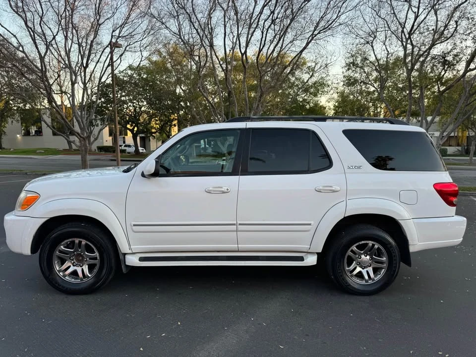 2007 Toyota Sequoia 1st Gen - Image 4 of 19