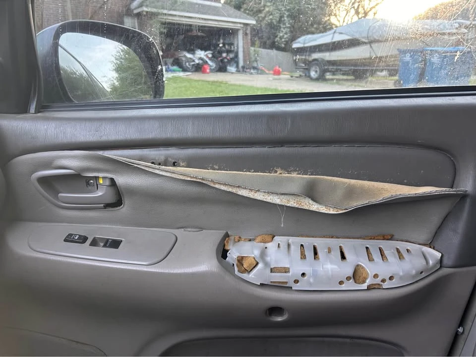 2007 Toyota Sequoia 1st Gen - Image 9 of 15