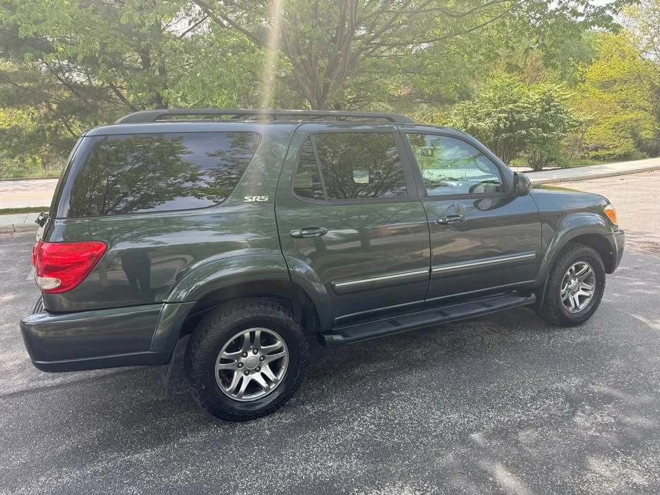 2007 Toyota Sequoia 1st Gen - Image 3 of 20