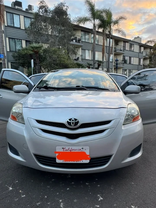 2007 Toyota Yaris - Image 2 of 10