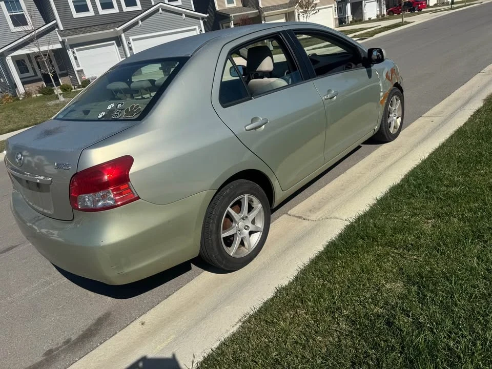 2007 Toyota Yaris - Image 2 of 9