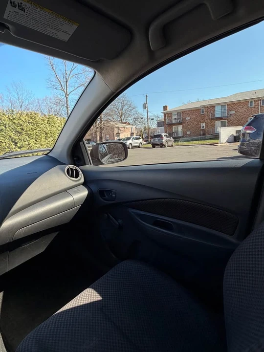 2007 Toyota Yaris - Image 7 of 12