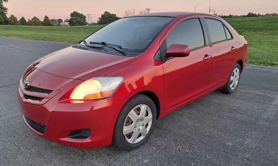 2007 Toyota Yaris - Image 2 of 15