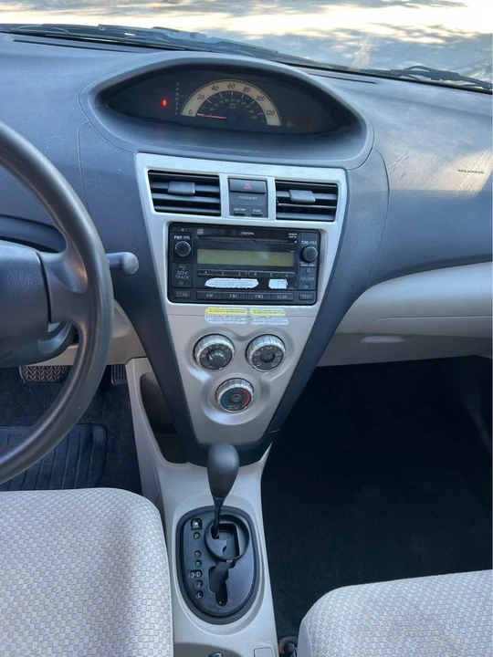 2007 Toyota Yaris - Image 11 of 12