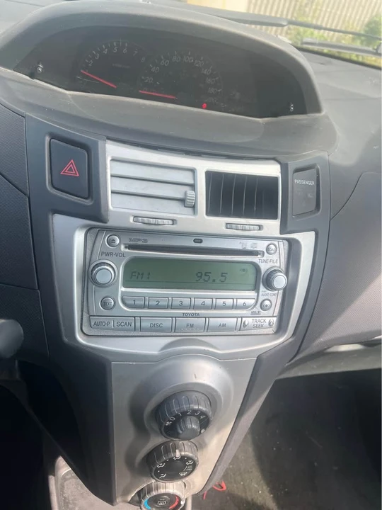 2007 Toyota Yaris - Image 6 of 9