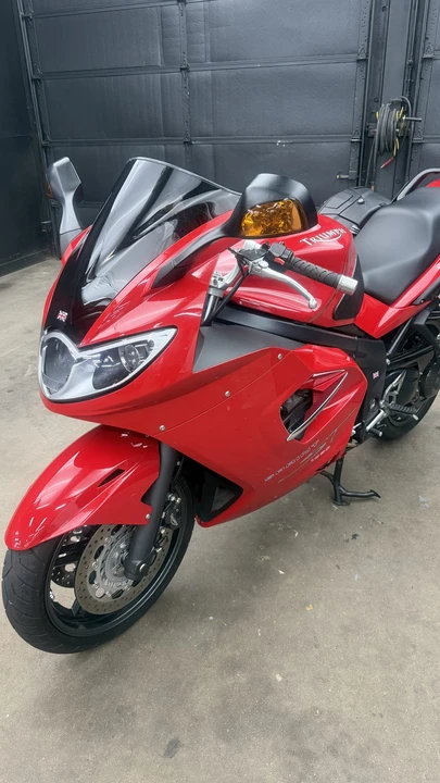 2007 Triumph Sprint - Image 2 of 31