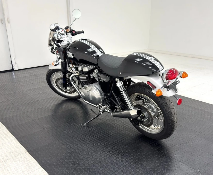 2007 Triumph Thruxton - Image 2 of 12