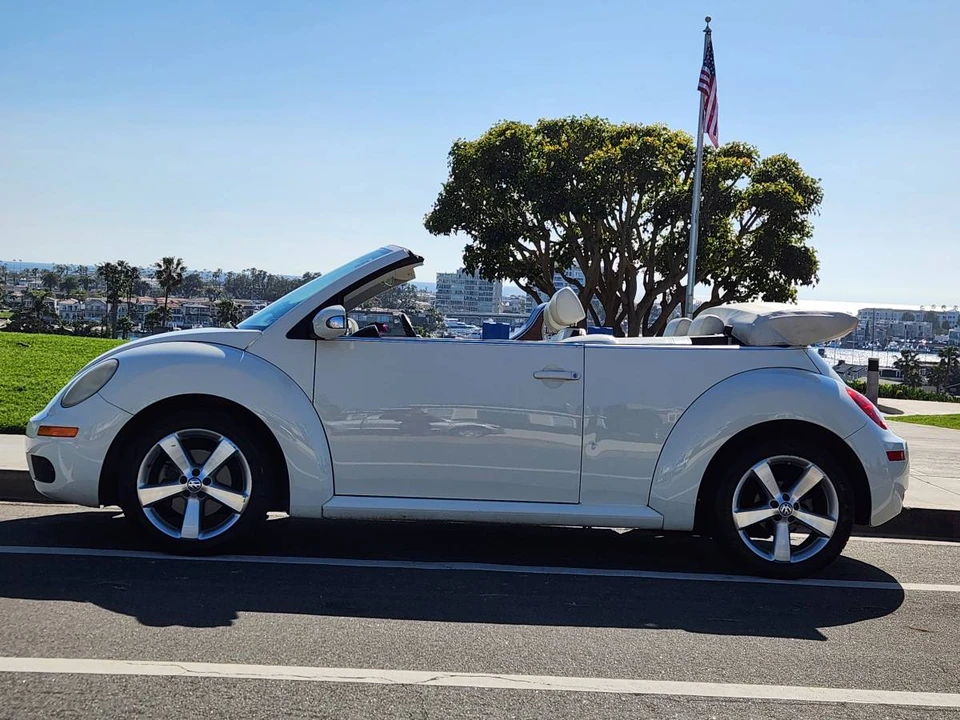 2007 Volkswagen New Beetle - Image 15 of 22