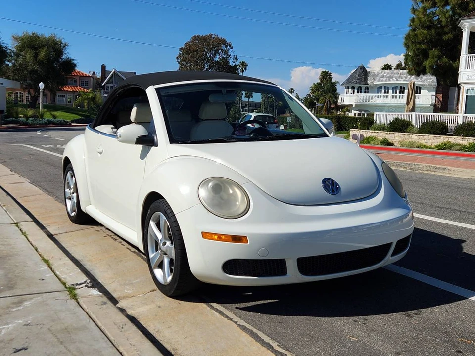 2007 Volkswagen New Beetle - Image 8 of 24