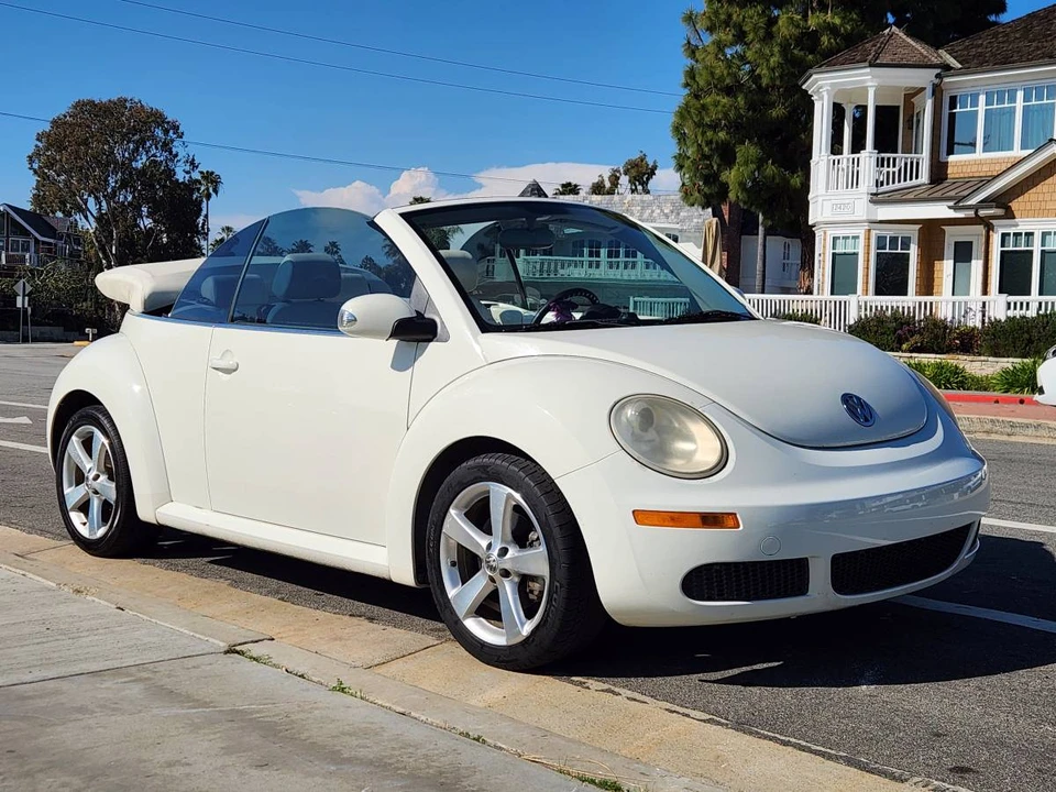 2007 Volkswagen New Beetle - Image 22 of 24