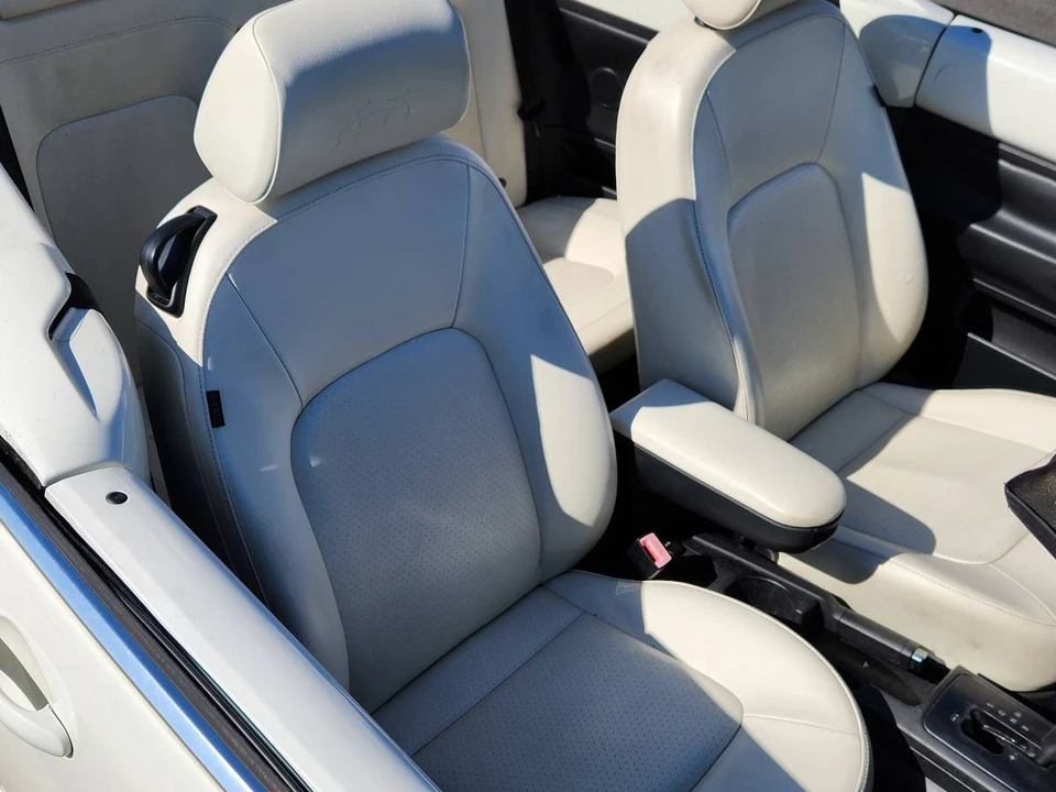2007 Volkswagen New Beetle - Image 13 of 22