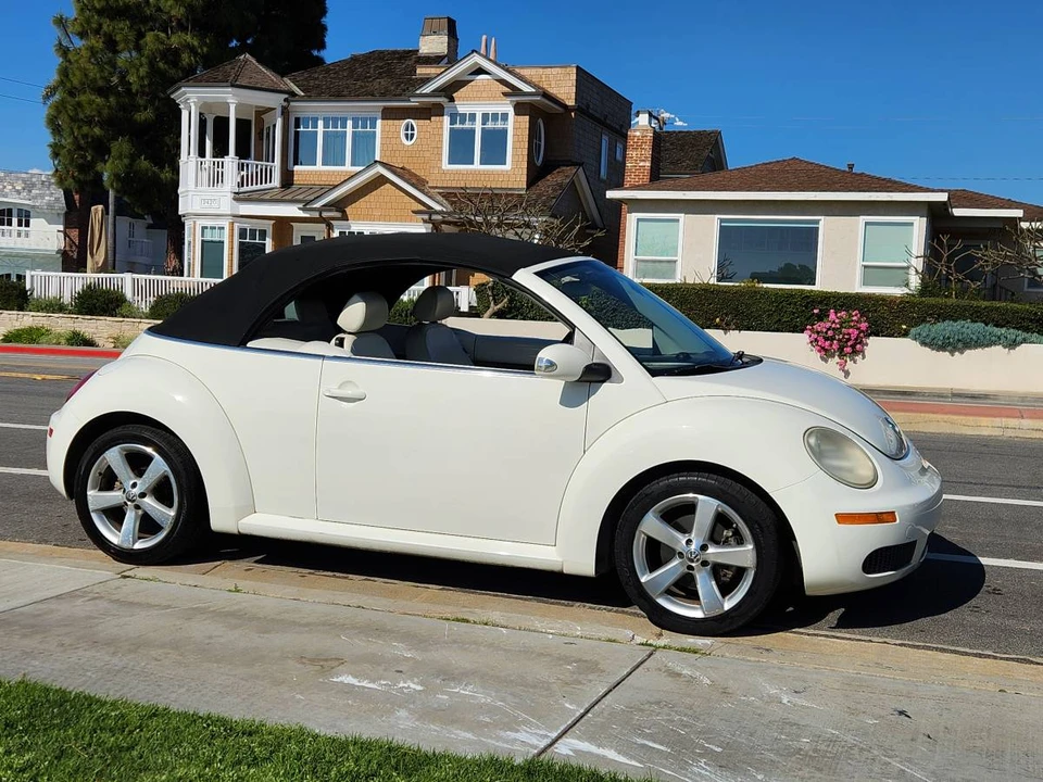 2007 Volkswagen New Beetle - Image 7 of 24