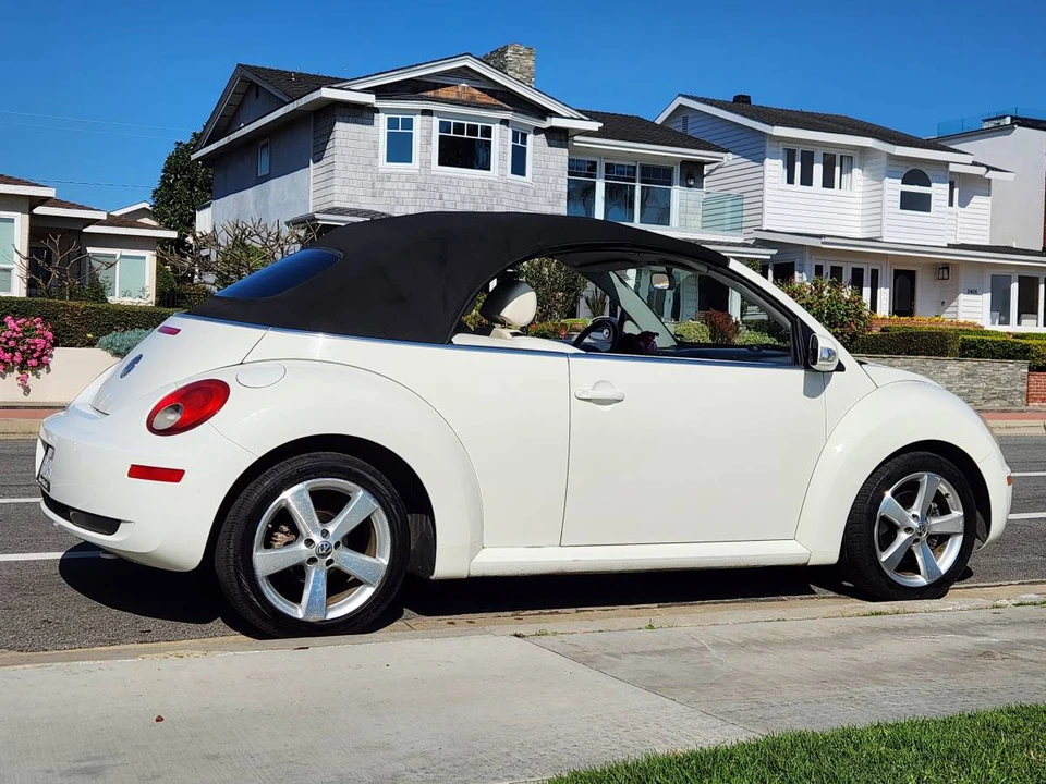 2007 Volkswagen New Beetle - Image 6 of 24