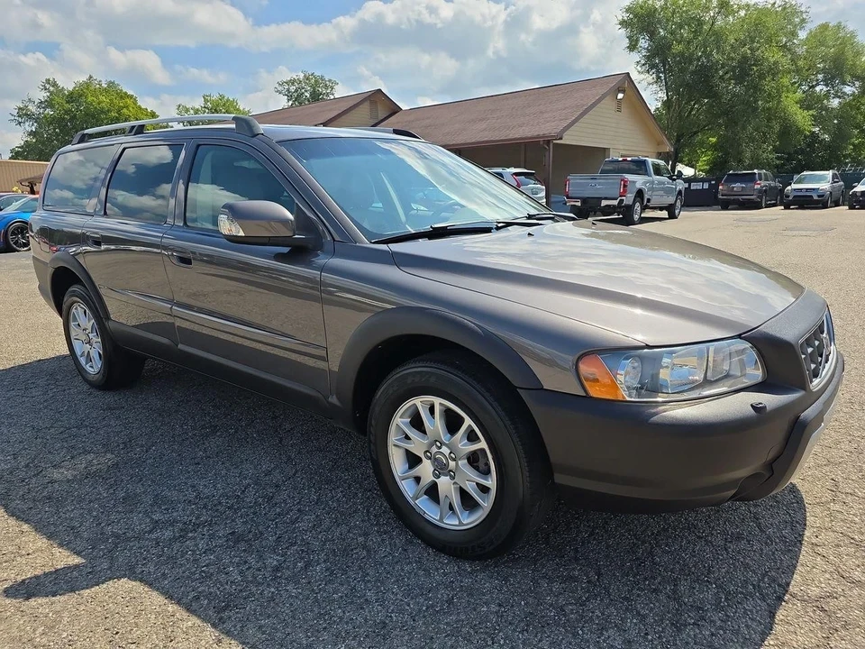 2007 Volvo XC70 3rd Gen - Image 18 of 21