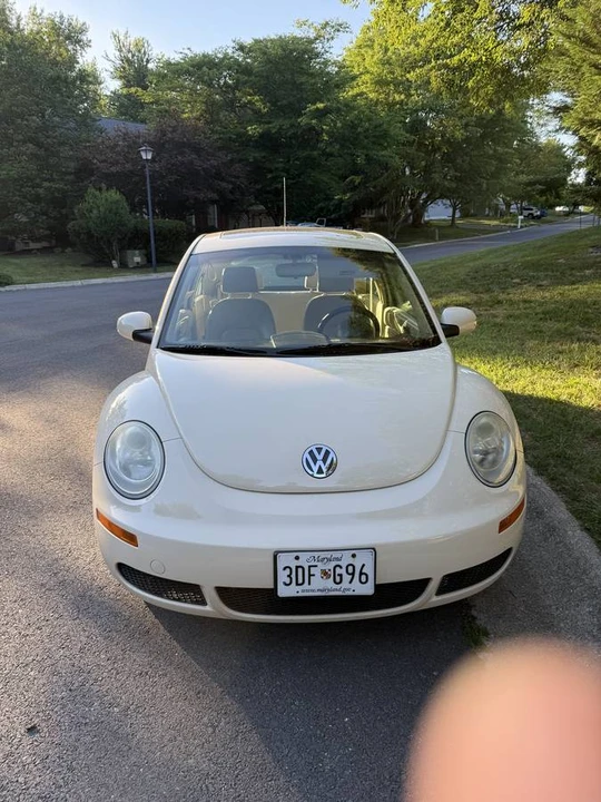 2007 Volkswagen New Beetle - Image 5 of 8