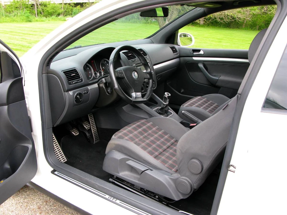2007 Volkswagen GTI Mk5 - Image 12 of 14