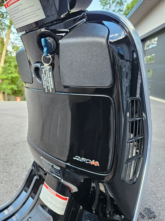 2007 Vespa Sei & PX & ET & LX & GT - Image 24 of 31