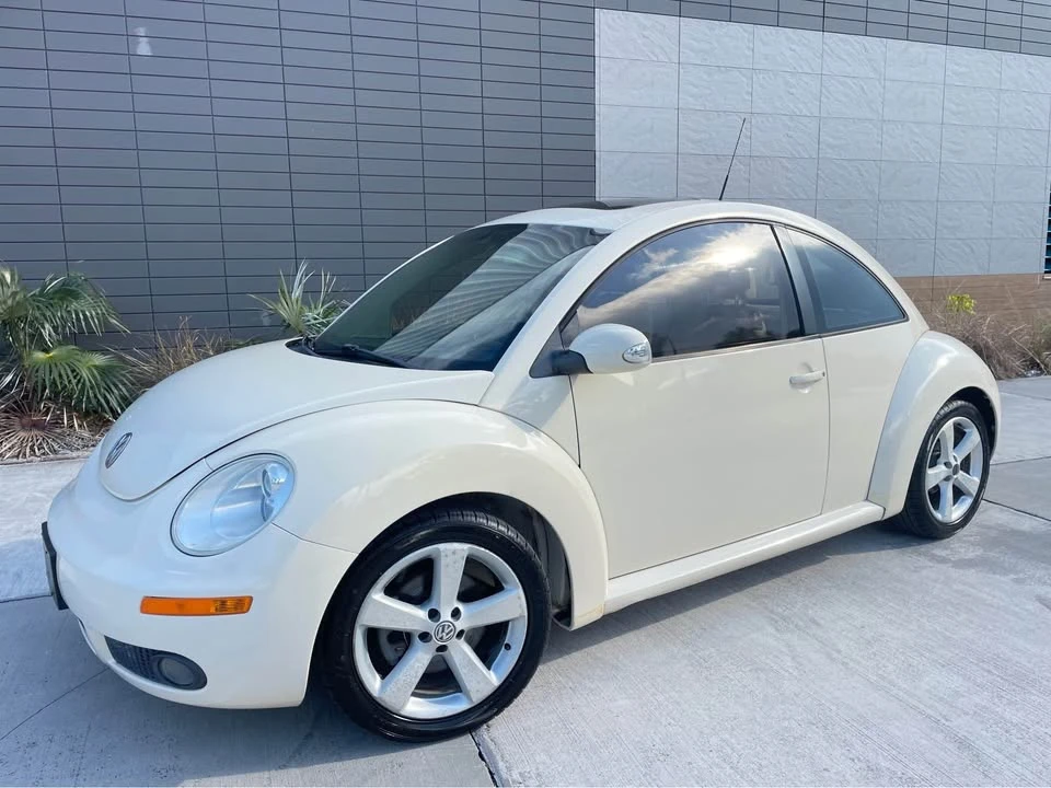 2007 Volkswagen New Beetle - Image 3 of 9