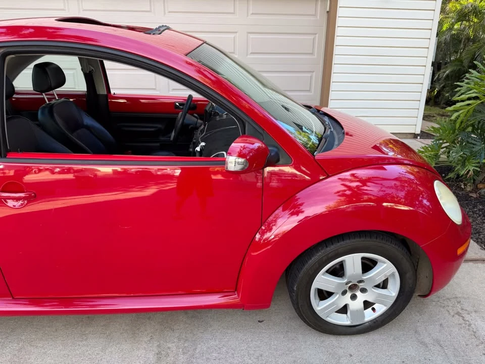 2007 Volkswagen New Beetle - Image 9 of 20