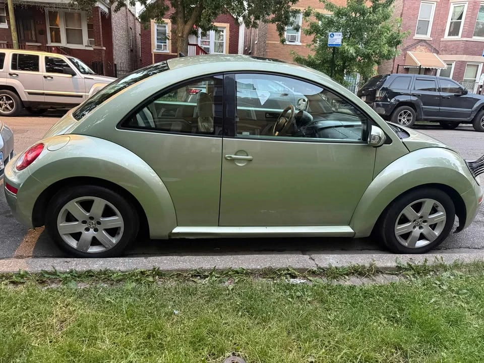 2007 Volkswagen New Beetle - Image 6 of 11