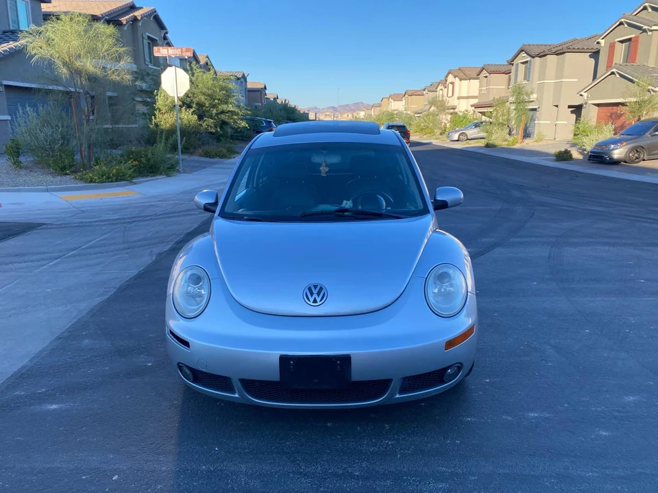 2007 Volkswagen New Beetle - Image 2 of 6