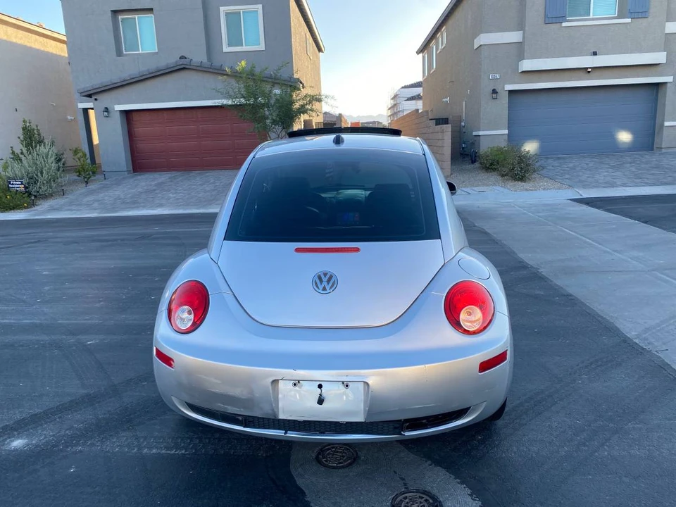 2007 Volkswagen New Beetle - Image 4 of 6
