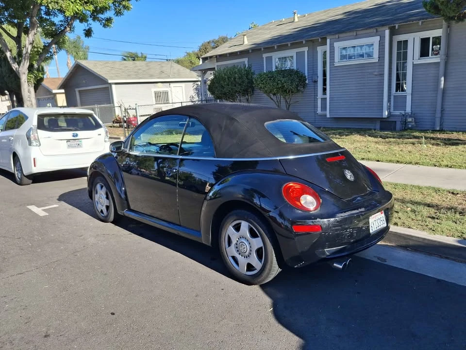 2007 Volkswagen New Beetle - Image 2 of 7