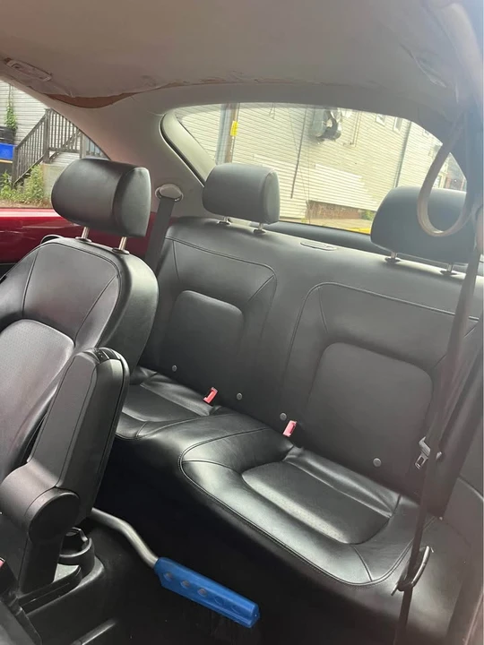 2007 Volkswagen New Beetle - Image 8 of 14