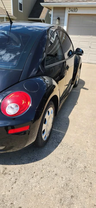 2007 Volkswagen New Beetle - Image 4 of 5