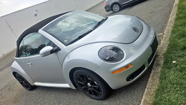2007 Volkswagen Beetle 1.8T Denim Convertible 2D