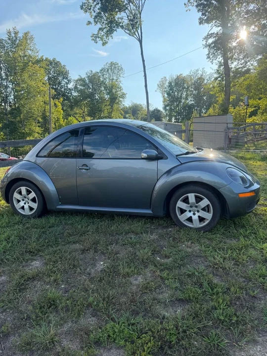 2007 Volkswagen New Beetle - Image 3 of 8