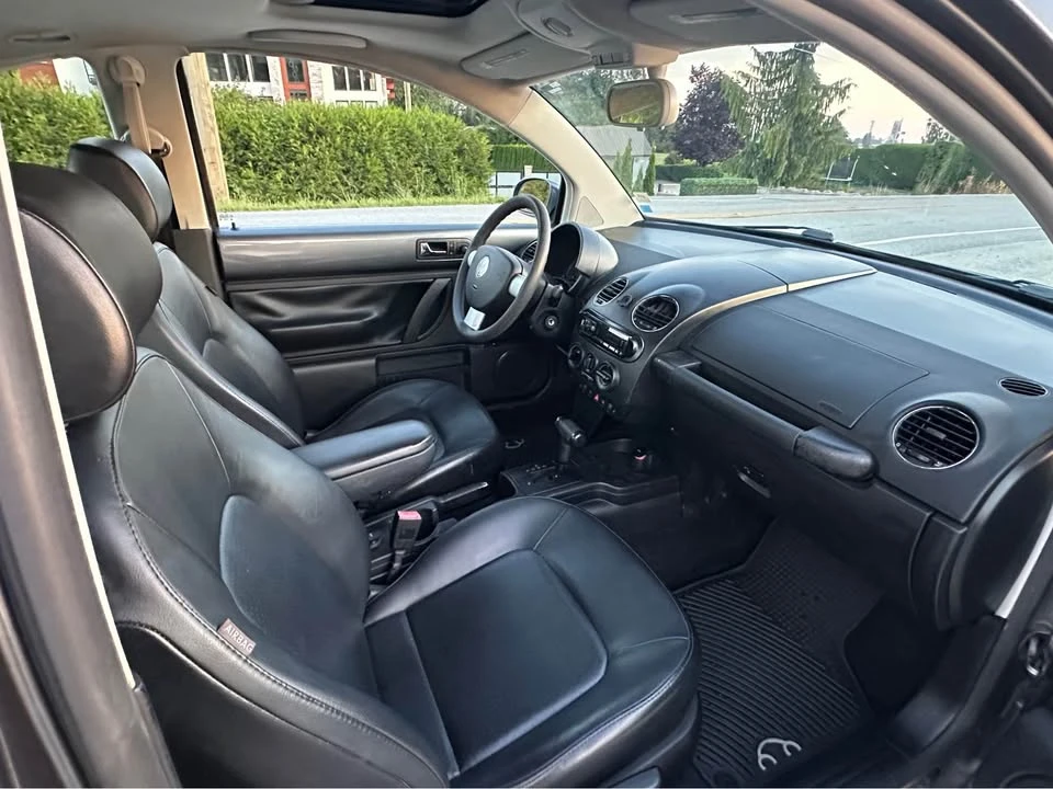 2007 Volkswagen New Beetle - Image 8 of 16