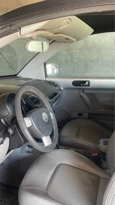 2007 Volkswagen New Beetle - Image 8 of 14