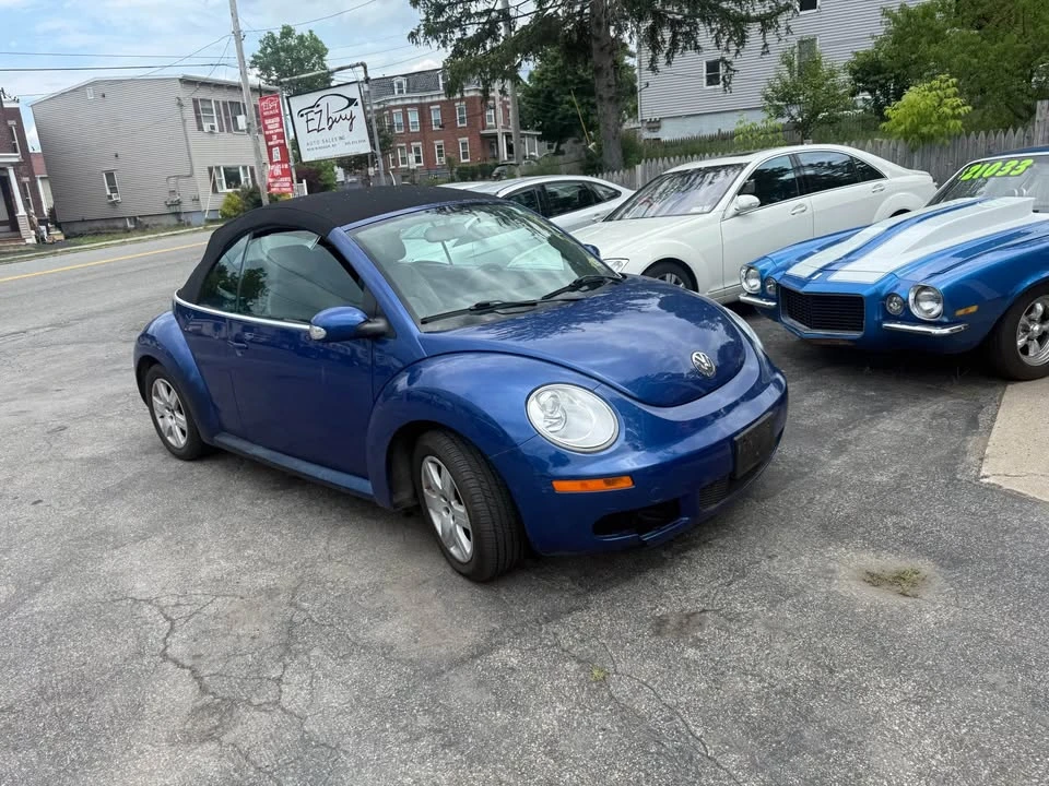 2007 Volkswagen New Beetle - Image 2 of 10