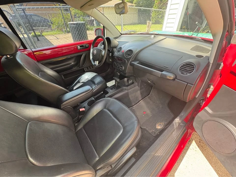 2007 Volkswagen New Beetle - Image 4 of 9