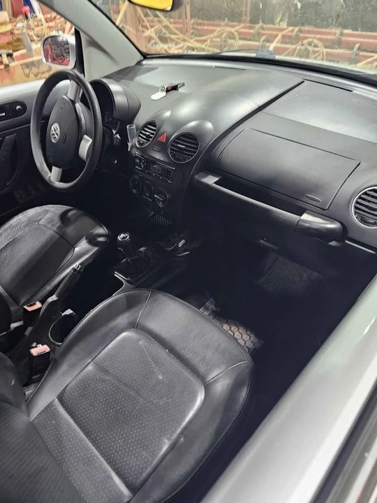 2007 Volkswagen New Beetle - Image 5 of 17