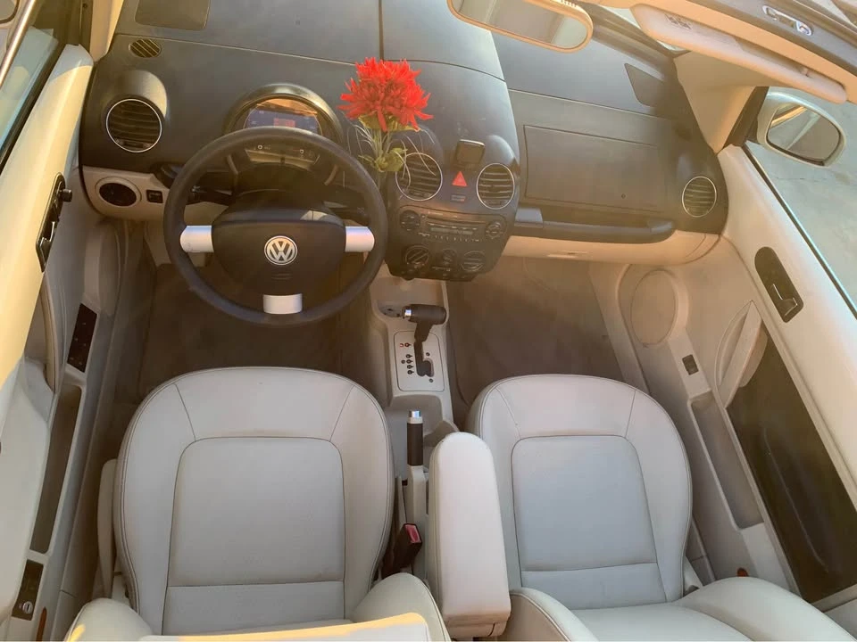 2007 Volkswagen New Beetle - Image 10 of 10