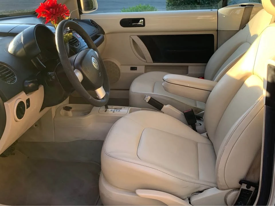 2007 Volkswagen New Beetle - Image 12 of 15