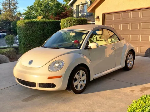 2007 Volkswagen Beetle 2.5L Convertible 2D