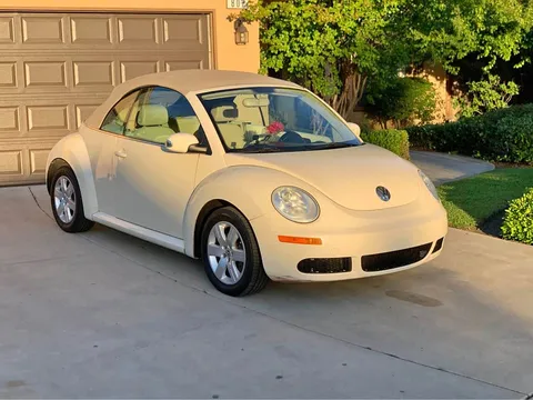 2007 Volkswagen Beetle 2.5L Convertible 2D