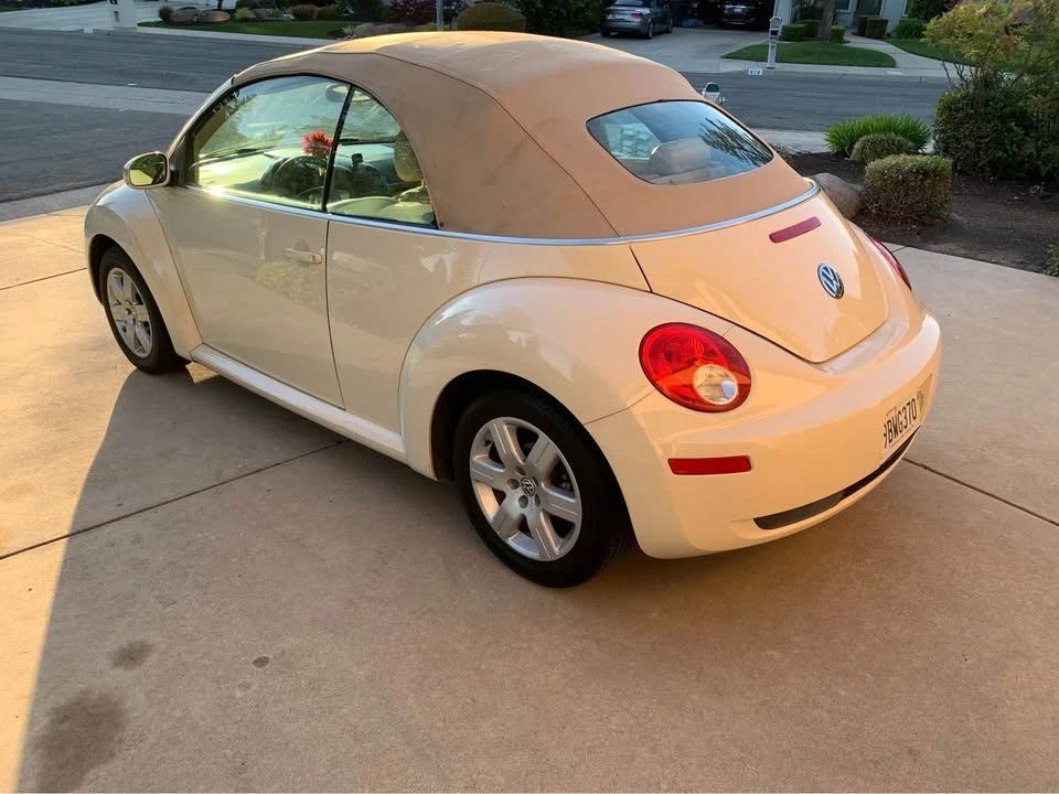 2007 Volkswagen New Beetle - Image 6 of 15