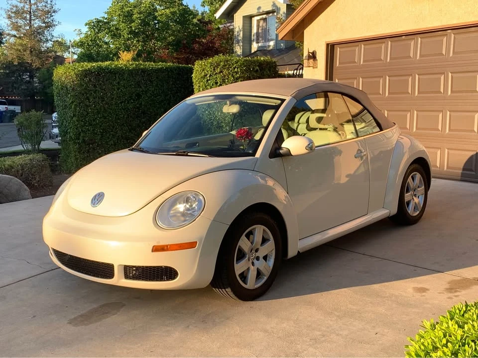 2007 Volkswagen New Beetle - Image 2 of 11