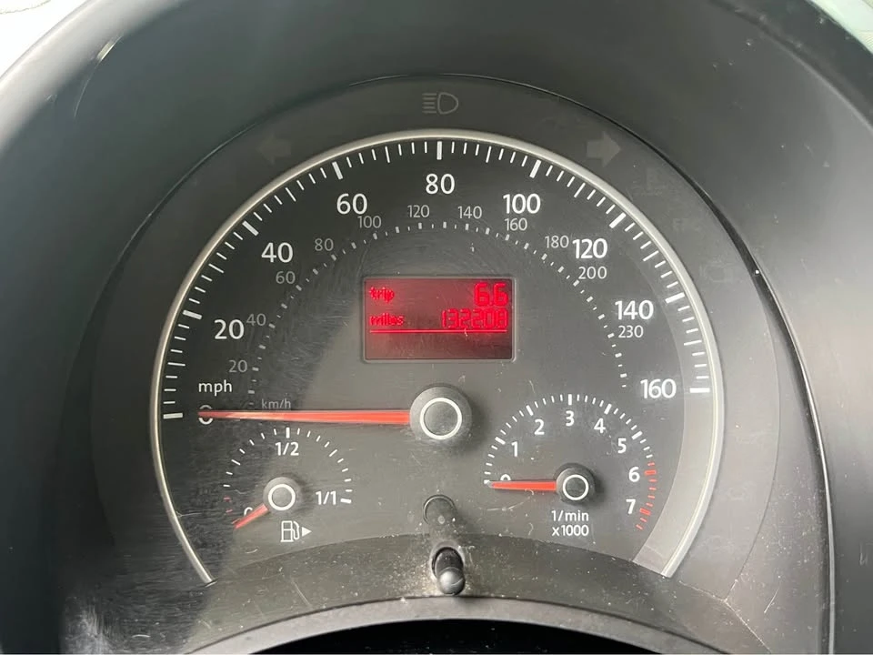 2007 Volkswagen New Beetle - Image 11 of 14