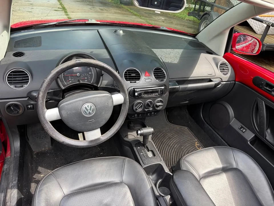 2007 Volkswagen New Beetle - Image 8 of 8